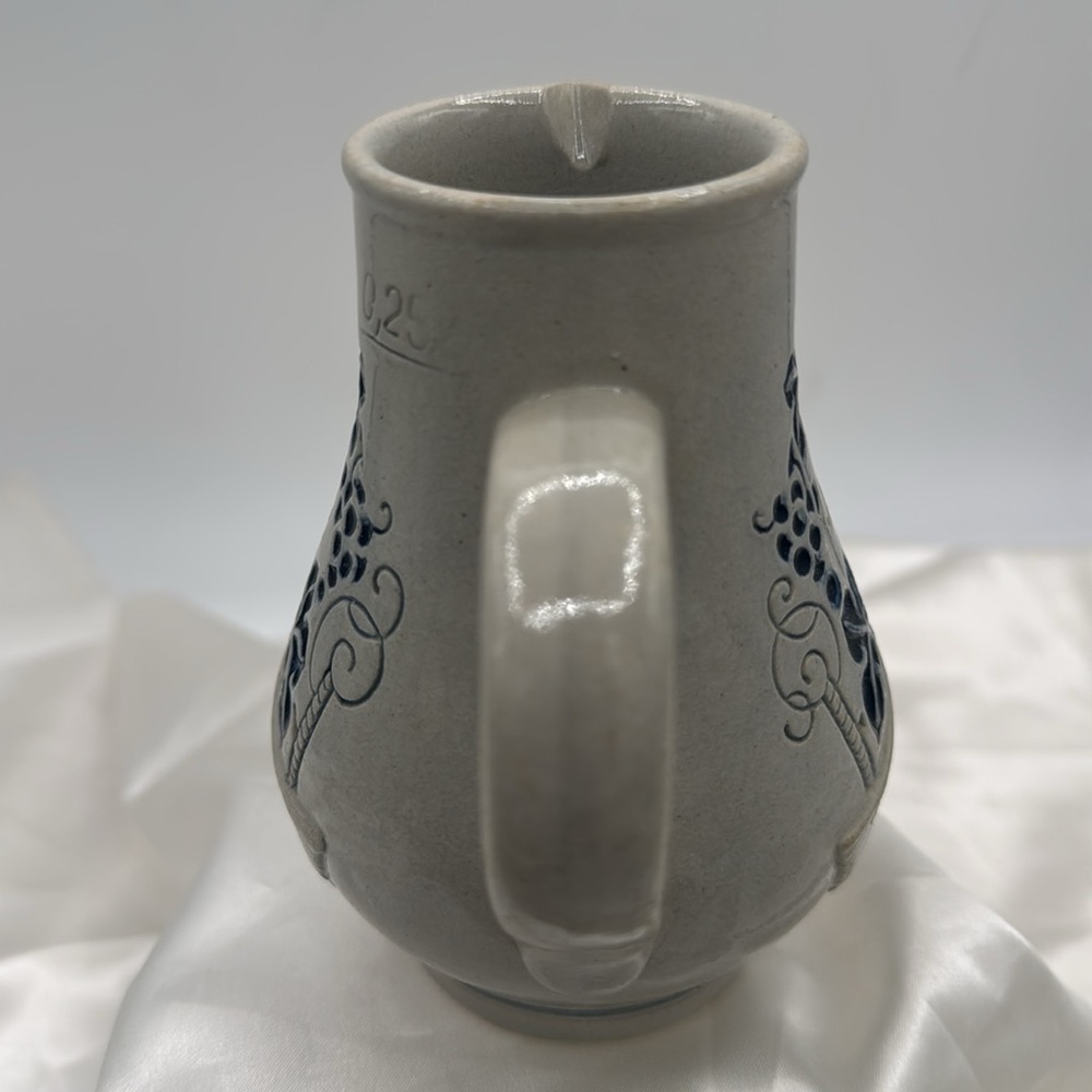 a German Wicke-Werk salt-glazed stoneware creamer, likely mid-20th century. - Picture 3 of 6